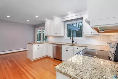 5 Lorraine Drive, Woodbridge, CT 06525 - Photo 7