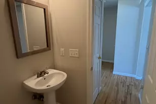 108 Mohican Ave, Waterbury, CT 06708 - Photo 7