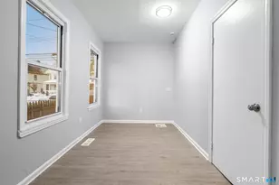 301 Poplar St, Bridgeport, CT 06605 - Photo 13