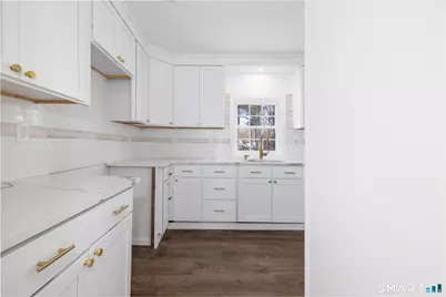 6 Waterbury Road, North Haven, CT 06473 - Photo 11