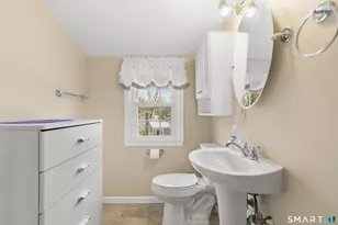 250 Szost Dr, Fairfield, CT 06824 - Photo 25