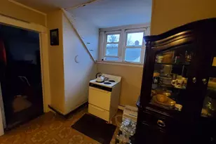 164 Edgewood St, Hartford, CT 06112 - Photo 31