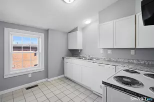 51 Congress St, Hartford, CT 06114 - Photo 9