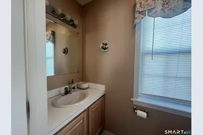 12 Woodedge Avenue, Waterbury, CT 06706 - Photo 11