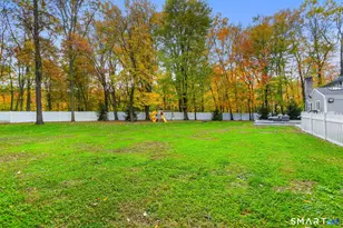 281 Wood House Rd, Fairfield, CT 06824 - Photo 25