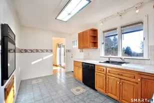 70 Eastlawn Dr, Torrington, CT 06790 - Photo 15