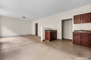 985 Bank St, Waterbury, CT 06708 - Photo 9