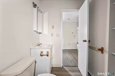 985 Bank Street, Waterbury, CT 06708 - Photo 29