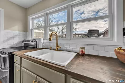 9 North Beach Drive, New Fairfield, CT 06812 - Photo 11