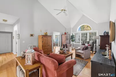 170 Thistle Pond Drive #170, Bloomfield, CT 06002 - Photo 9