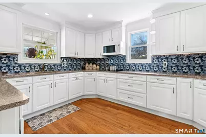 201 Judd Street, Fairfield, CT 06824 - Photo 9