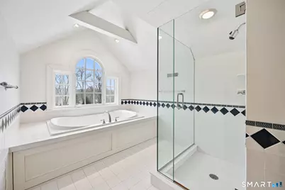 24 Clearview Lane, New Canaan, CT 06840 - Photo 35