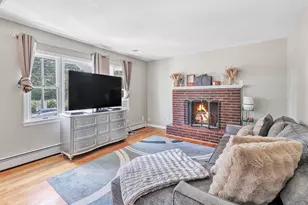 574 Thorme St, Bridgeport, CT 06606 - Photo 5