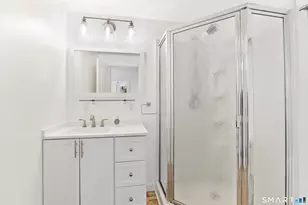 19 Pearl St, Groton, CT 06355 - Photo 11