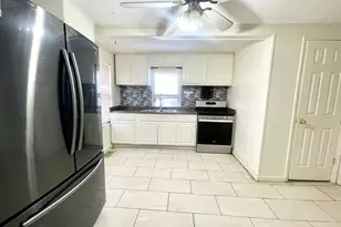 128 Franklin St, Waterbury, CT 06706 - Photo 5