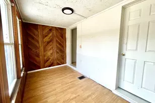 128 Franklin St, Waterbury, CT 06706 - Photo 9