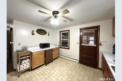 329 Ezra Street, Bridgeport, CT 06606 - Photo 7