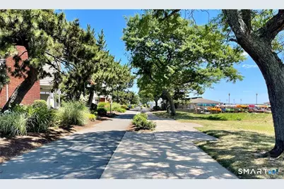 241 West Walk #241, West Haven, CT 06516 - Photo 15