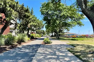 241 W Walk, West Haven, CT 06516 - Photo 15