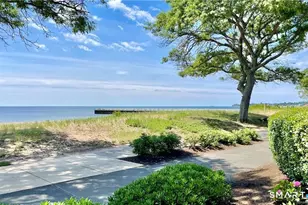 241 W Walk, West Haven, CT 06516 - Photo 17