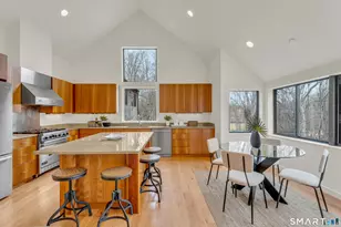 25 Sullivan Dr, Guilford, CT 06437 - Photo 7