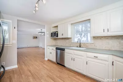 27 Fernwood Drive, Simsbury, CT 06070 - Photo 13