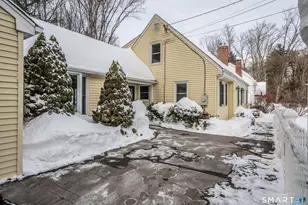 27 Fernwood Dr, Simsbury, CT 06070 - Photo 3