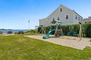 23 Auldwood Rd, Stamford, CT 06902 - Photo 25