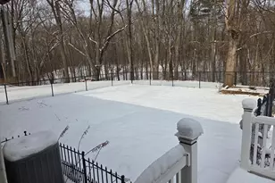 192 Scantic Meadow Rd, South Windsor, CT 06074 - Photo 5