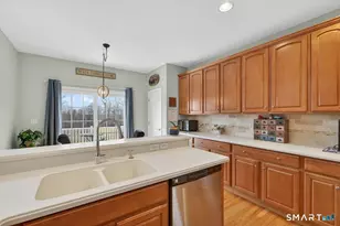 185 Country Club Dr, Oxford, CT 06478 - Photo 11