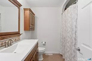 66 Hampton Park, Branford, CT 06405 - Photo 19