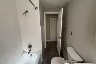 213 Golden Hill St, Bridgeport, CT 06604 - Photo 11