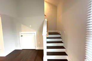 20 Mechanic St, Stonington, CT 06379 - Photo 11