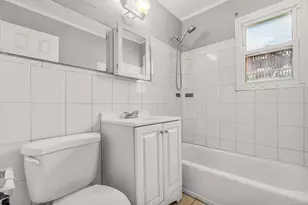 81 Cherry Hill Dr, Bridgeport, CT 06606 - Photo 7