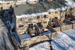 226 Sunrise Hill Rd, Norwalk, CT 06851 - Photo 25