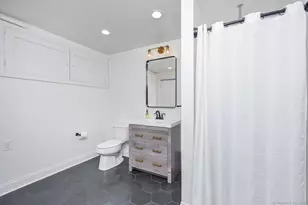 19 Georgian Ln, Darien, CT 06820 - Photo 29