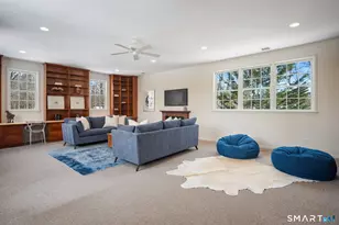 2 Wahackme Ln, New Canaan, CT 06840 - Photo 27