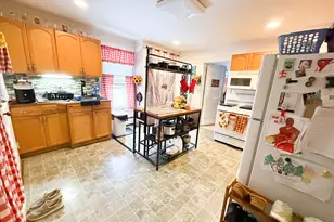 111 Long Hill Ave, Shelton, CT 06484 - Photo 13