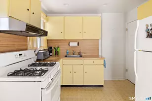 453 Sylvan Knoll Rd, Stamford, CT 06902 - Photo 9