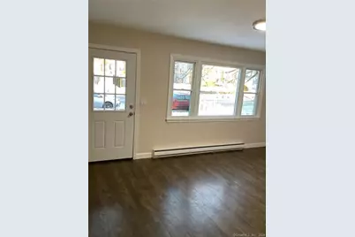 4 Villaway Road #Left Side, Norwalk, CT 06855 - Photo 7