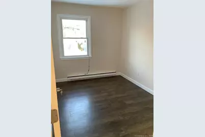 4 Villaway Road #Left Side, Norwalk, CT 06855 - Photo 11