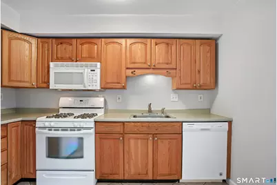 240 Sunnyridge Avenue #APT 63, Fairfield, CT 06824 - Photo 11