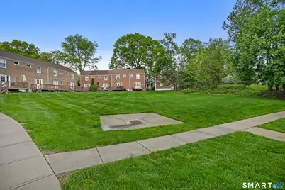 240 Sunnyridge Avenue #APT 63, Fairfield, CT 06824 - Photo 31