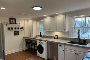 34 Buckingham Ave, Norwich, CT 06360 - Photo 7