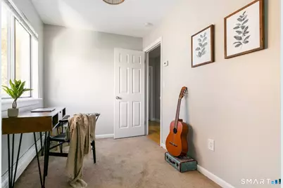 516 Indian Avenue, Bridgeport, CT 06606 - Photo 9