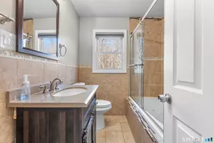 80 Overlook Ave, Waterbury, CT 06708 - Photo 17