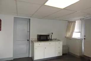 127 Hosley Ave, Branford, CT 06405 - Photo 5