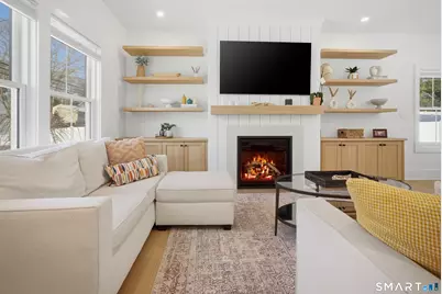 196 Robin Lane, Fairfield, CT 06824 - Photo 3