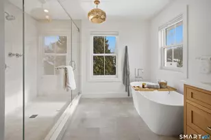 196 Robin Ln, Fairfield, CT 06824 - Photo 19