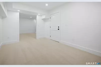 196 Robin Lane, Fairfield, CT 06824 - Photo 35